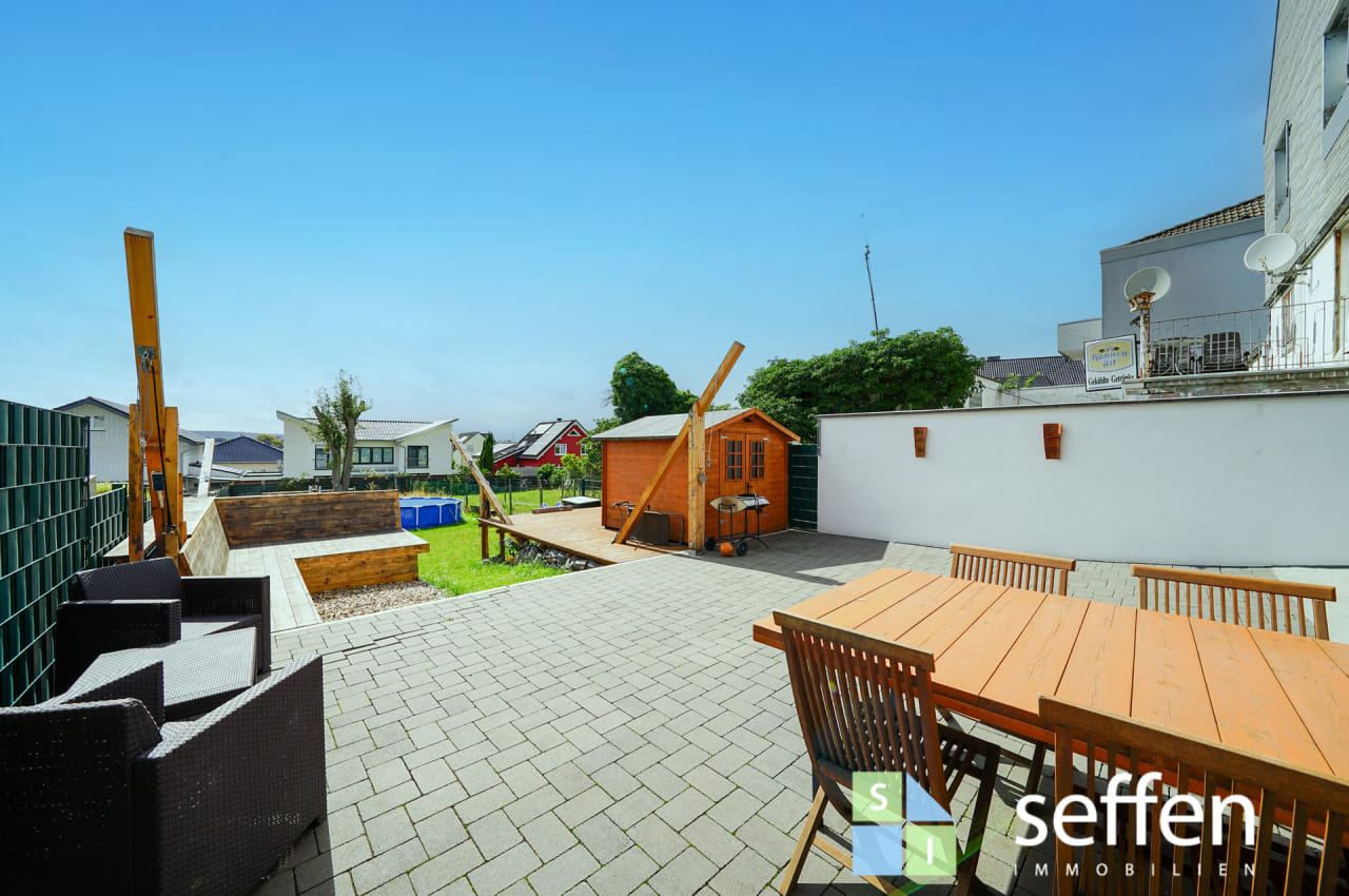 Immobilie in Merzenich - Ruhig gelegen & gepflegt - Bezahlbares EFH auf Traumgrundstück bietet Wohnkomfort & Gartenparadies - Bild 2