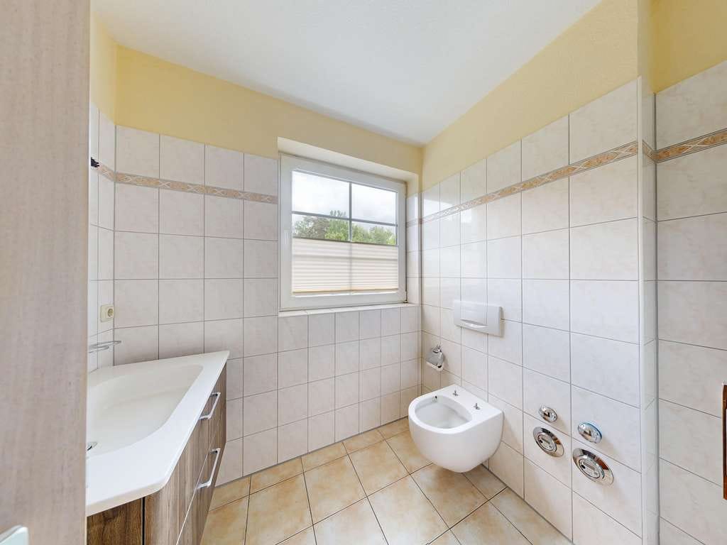 Immobilie in Dierhagen - strandnahe Ferienwohnung mit Gestaltungspotential - 250 Meter bis zur Ostsee - Bild 4