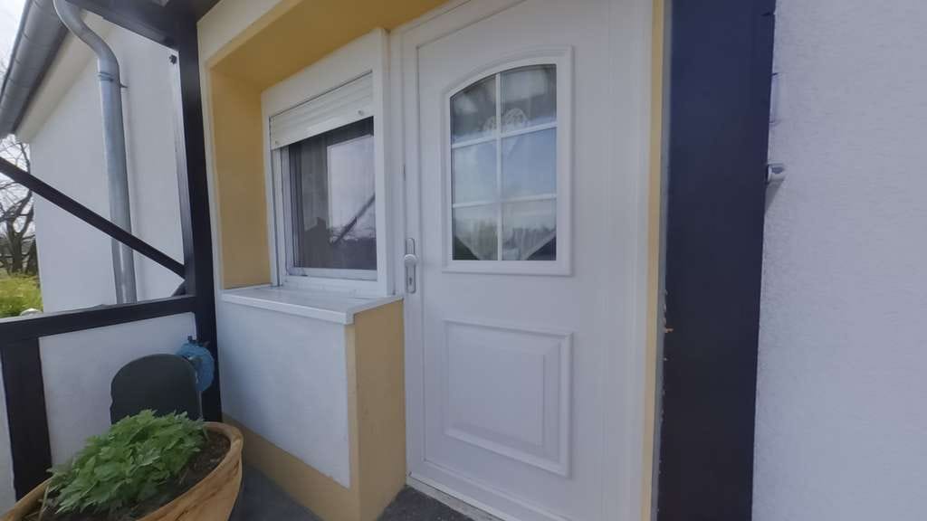 Immobilie in Hennef (Sieg) - Mit 3D: Mehrgenerationenwohnen oder Vermietung – flexibles Ein- Zweifamilienhaus mit Entwicklungscha - Bild 4