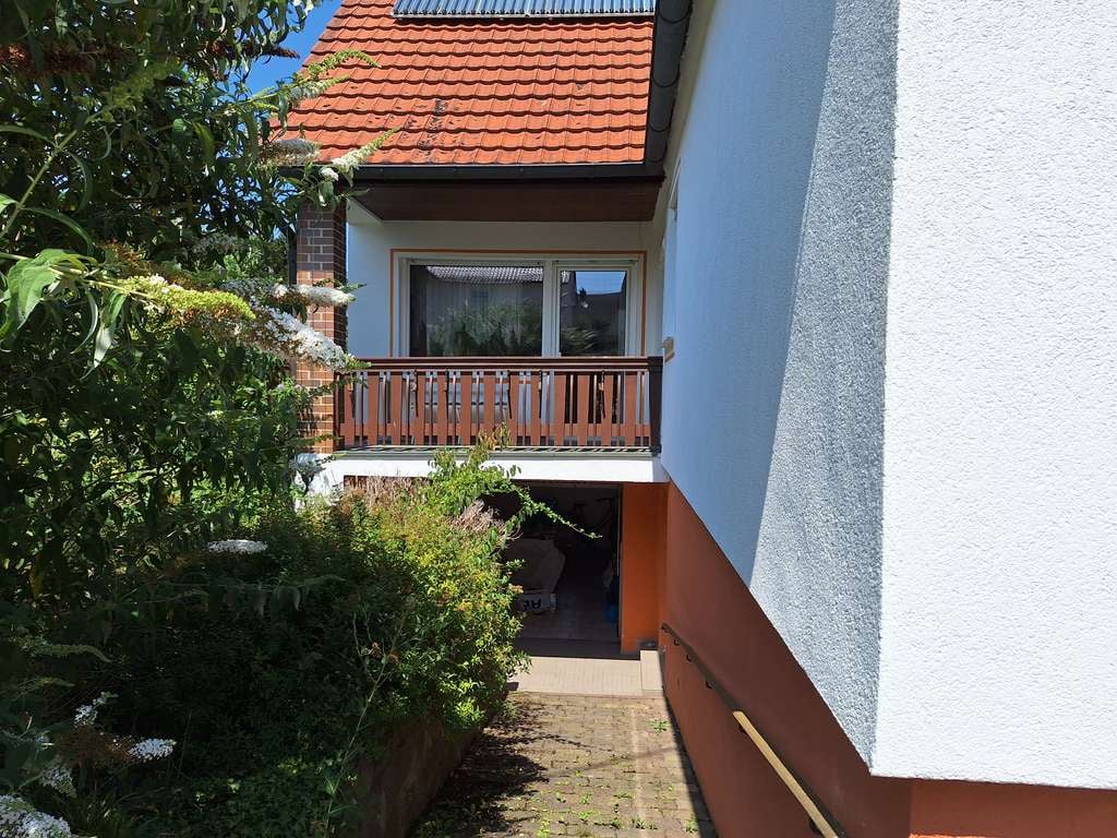 Immobilie in Gessertshausen - Wohnen mit Charakter im Naherholungsgebiet von Augsburg Großzügiges Haus in Gessertshausen - Bild 2