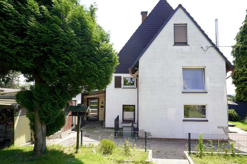 Immobilie in Fröndenberg/Ruhr - Ein Haus, drei Geschichten – und Sie entscheiden, welche Sie schreiben möchten - Bild 3