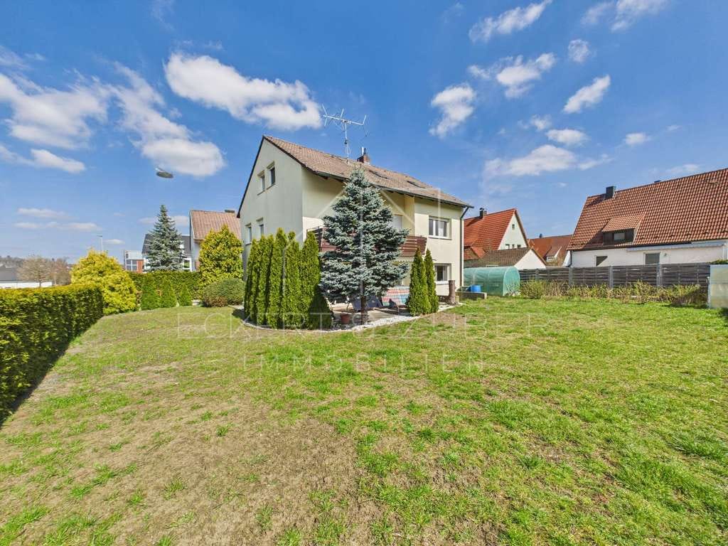 Immobilie in Hersbruck - 6 Zimmer, Kamin und großer Garten – Einfamilienhaus in Hersbruck - Bild 1