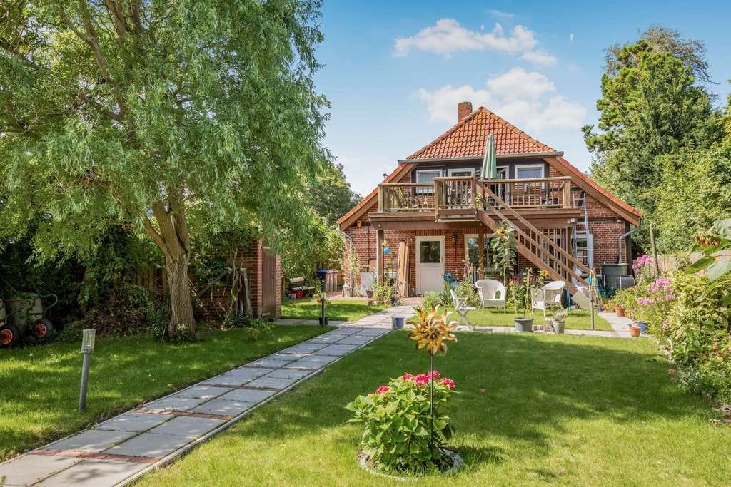 Immobilie in Fehmarn - Bezugsfreies Wohnhaus mit zwei Wohneinheiten und Garten auf Fehmarn - Bild 0