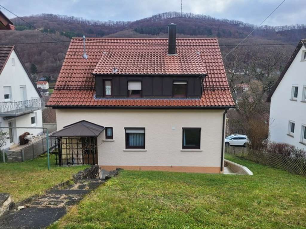 Immobilie in Lichtenstein - Gepflegtes Ein-/2-Familienhaus in ruhiger Lage, provisionsfrei für Käufer - Bild 1
