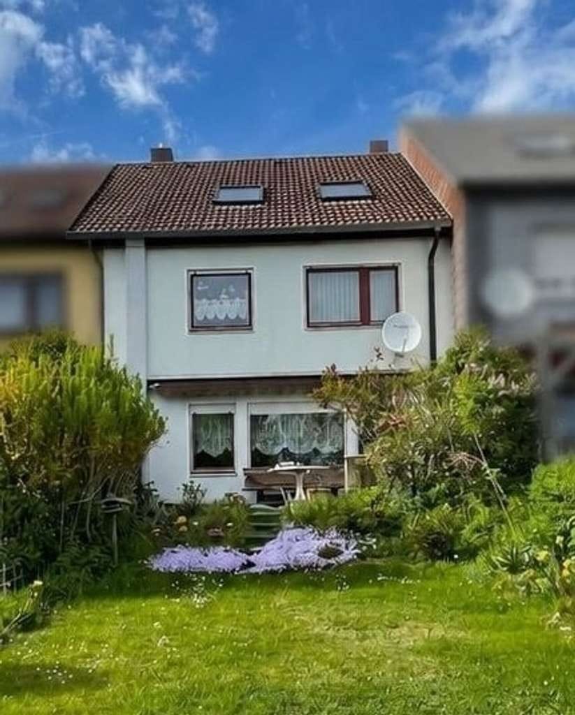 Immobilie in Helmbrechts - Familienglück zum fairen Preis – gepflegt, günstig und gut gelegen in Helmbrechts - Bild 1