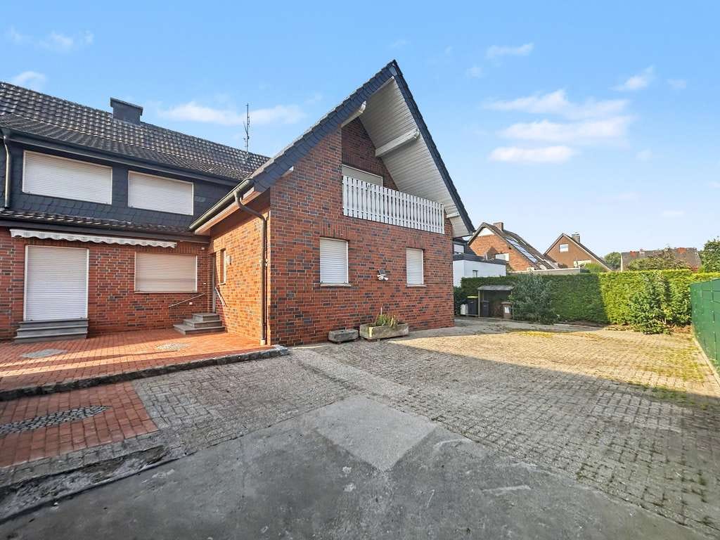 Immobilie in Südlohn - Freies Zweifamilienhaus/Mehrgenerationenhaus mit viel Platz für die gesamte Familie in Südlohn - Bild 1