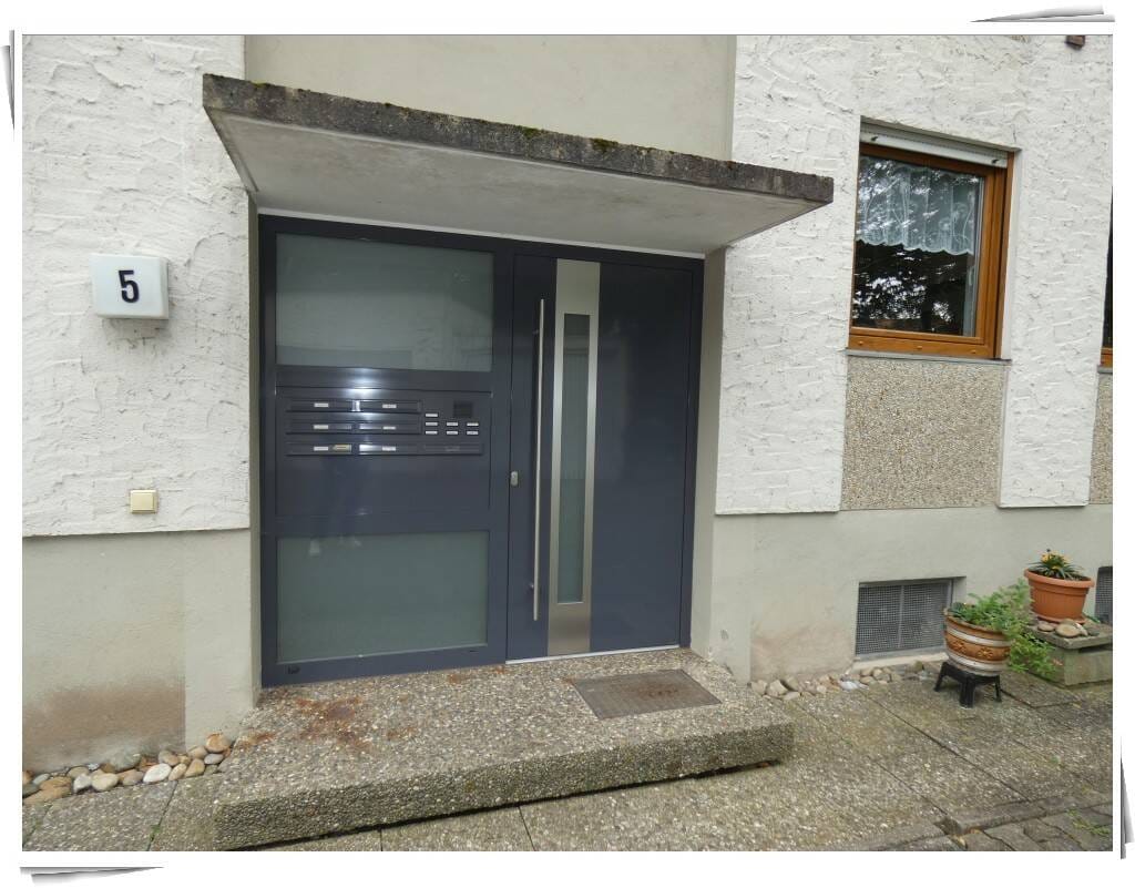 Immobilie in Schillingsfürst - 4-Zimmer-Eigentumswohnung mit schönem Balkon, Einbauküche und Garage - Bild 2