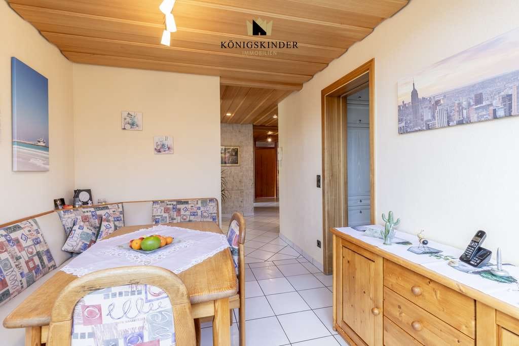 Immobilie in Althengstett - Ein Zuhause zum Ankommen – Freistehendes Einfamilienhaus mit großem Garten und viel Platz für die ga - Bild 4
