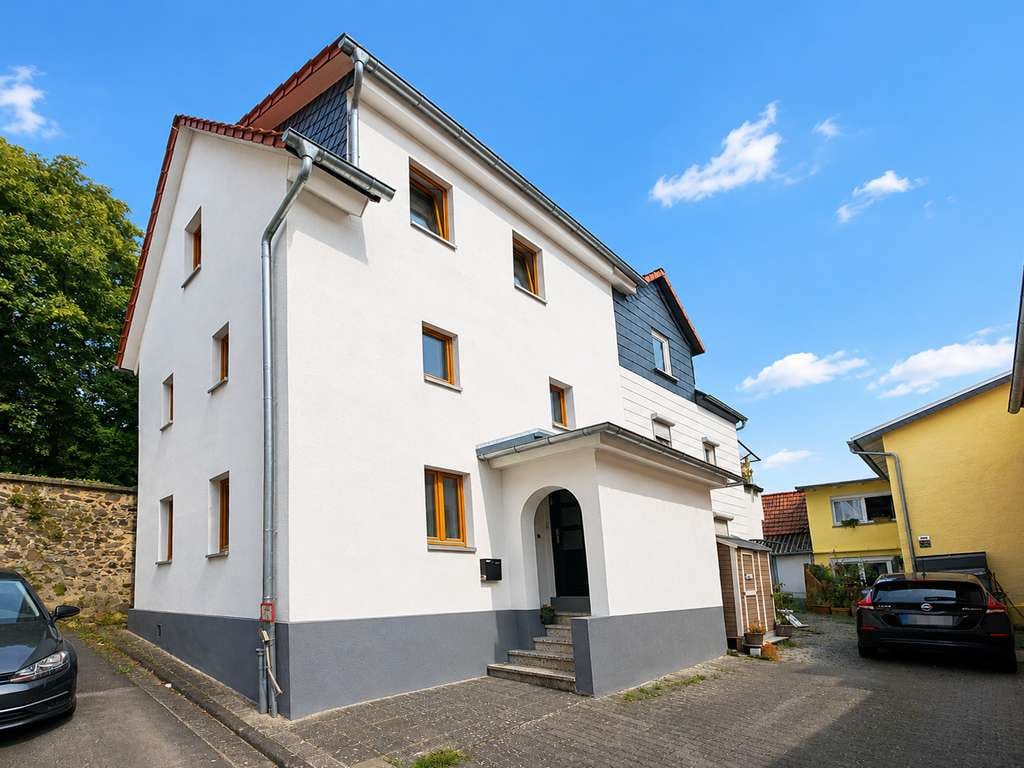 Immobilie in Fernwald - Modernisiertes Einfamilienhaus in Fernwald – kompakt, gepflegt & vermietet - Bild 0