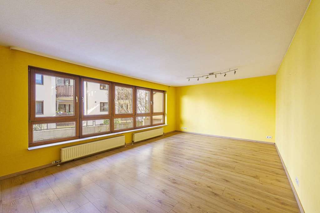 Immobilie in Sersheim - Weitblick: Individuelle 3-Zimmer-Wohnung mit TG-Platz! - Bild 2