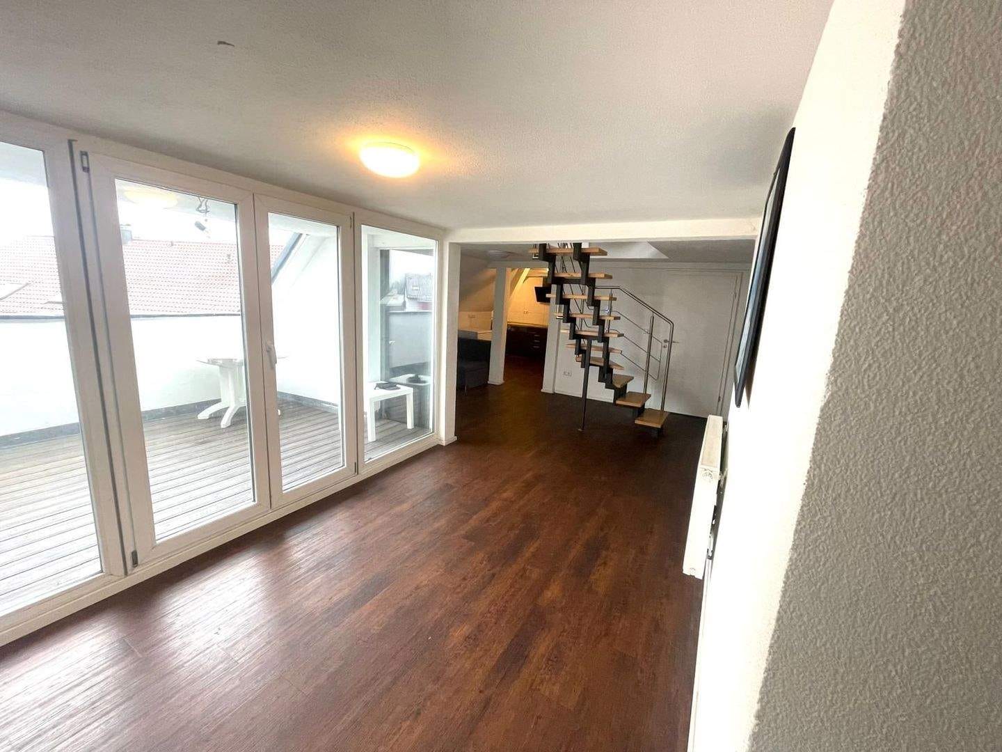 Immobilie in Bad Waldsee - Attraktive Maisonettewohnung mit Balkon in Bad Waldsee-Reute – derzeit als WG vermietet, ideal für Kapitalanleger oder Eigennutzer - Bild 0