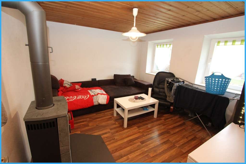 Immobilie in Reisbach - DIPL.-Immowirt MAIER !! TOLLE ZENTRALE LAGE gefällig ?? LEISTBARES HAUS FÜR HANDWERKER mit POTENZIAL - Bild 4
