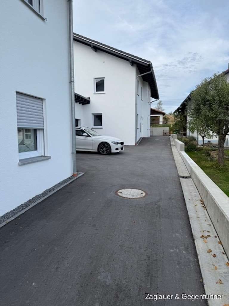 Immobilie in Schöfweg - Dörflich - natürlich - Neubau - Doppelhaushälfte - Kfw 55 Energiesparhaus mit Doppelgarage in Schöfw - Bild 4