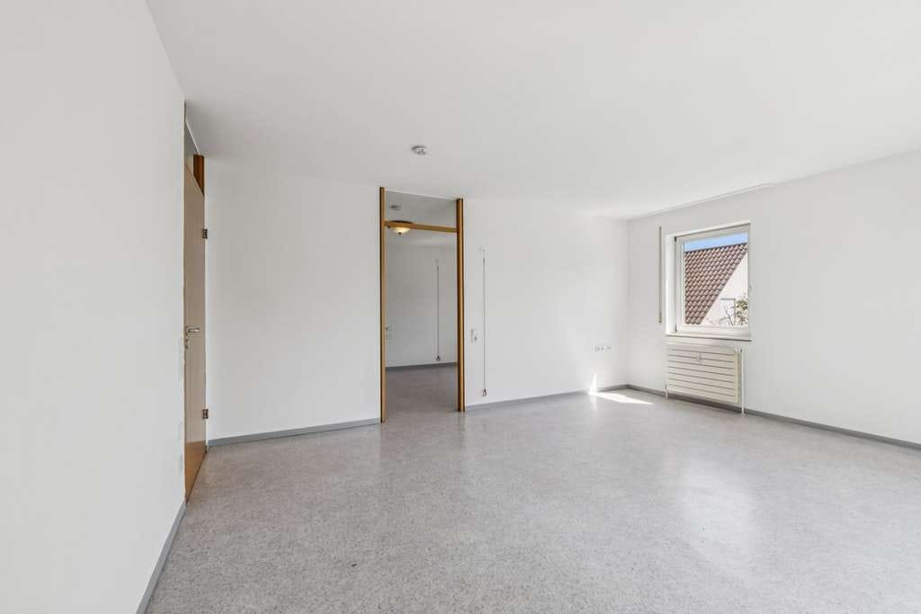 Immobilie in Weil im Schönbuch - Bezugsfreie Zwei-Zimmer-Wohnung in Altenresidenz in zentraler Lage von Weil im Schönbuch - Bild 3