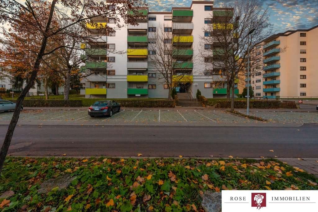 Immobilie in Waiblingen - Die erste Kapitalanlage? Gepflegte 2-Zimmer-Wohnung mit Außenstellplatz und Balkon in Waiblingen - Bild 3