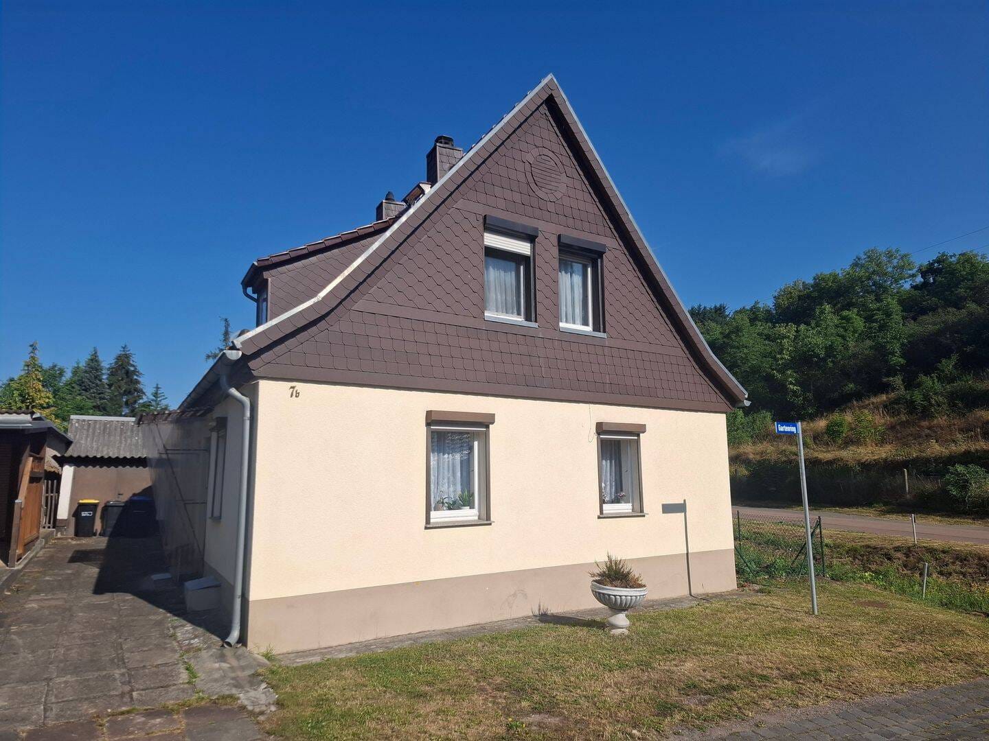 Immobilie in Arnstein - Wiederstedt: Einfamilienhaus in idyllischer ruhiger Lage zu verkaufen  - Bild 0