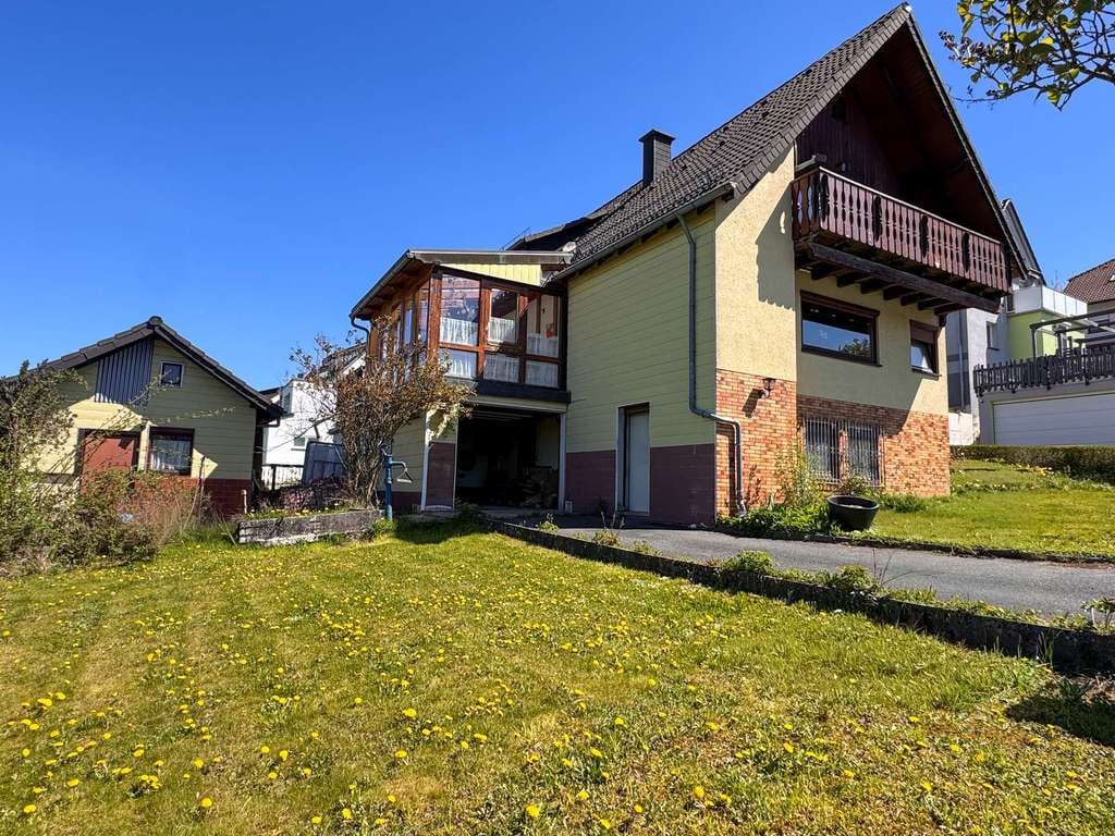 Immobilie in Buchen (Odenwald) - Wohnen mit Weitblick! - Bild 0