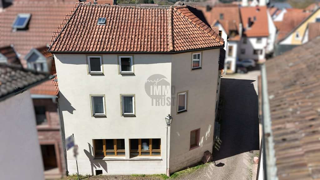 Immobilie in Lohr am Main - TRADITIONSREICHE ALTSTADTLAGE MIT VIELSEITIGEM NUTZUNGSPOTENZIAL UND HOHER ATTRAKTIVITÄT! - Bild 2