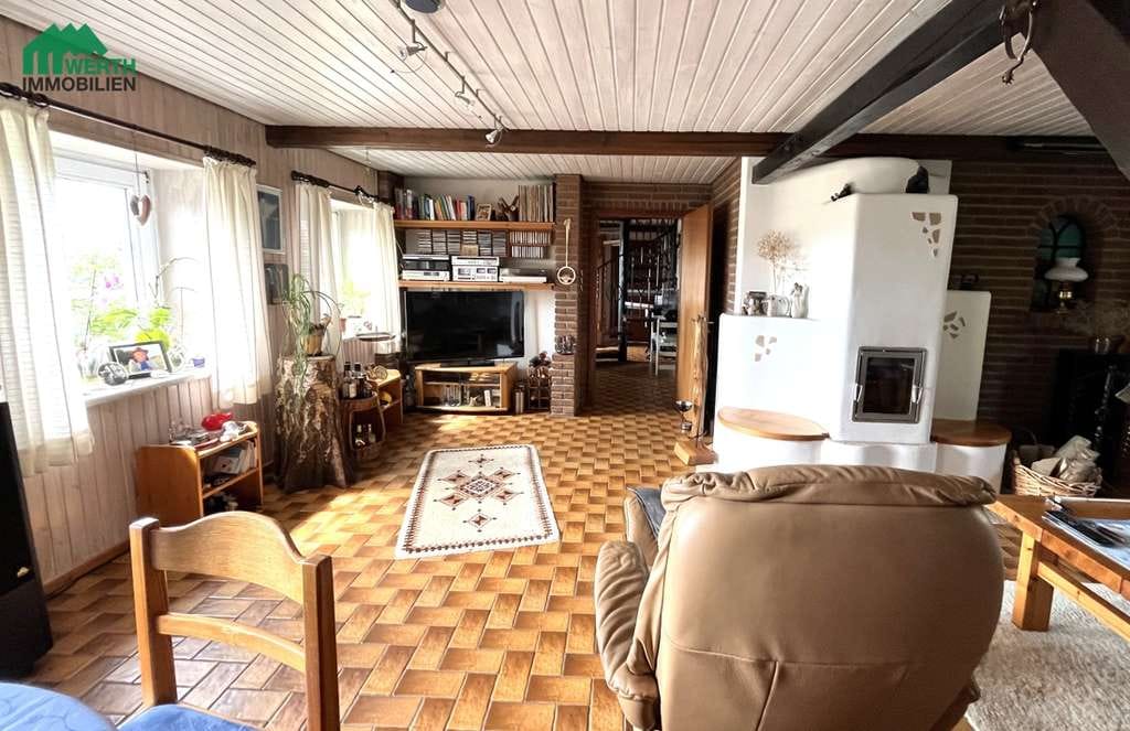 Immobilie in Twedt - Traumhaftes grundsaniertes Reetdachhaus. Tolle Lage in Twedt. Ostsee-und Schleinähe ! Ansehen ! - Bild 4