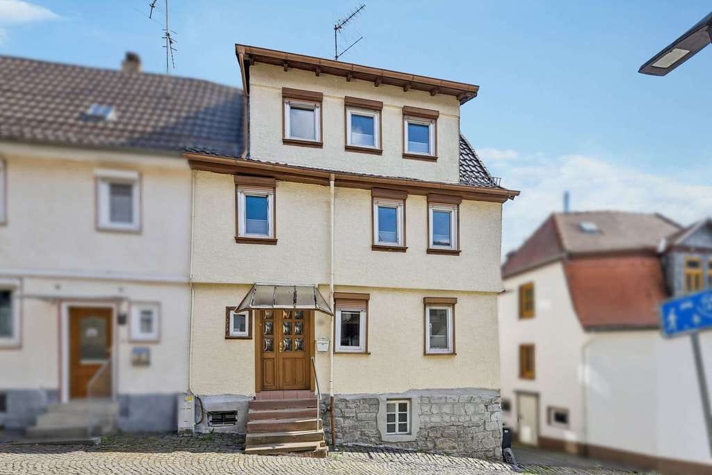 Immobilie in Schotten - Altstadthaus mit Charme und zusätzlichem Gartengrundstück - Bild 2