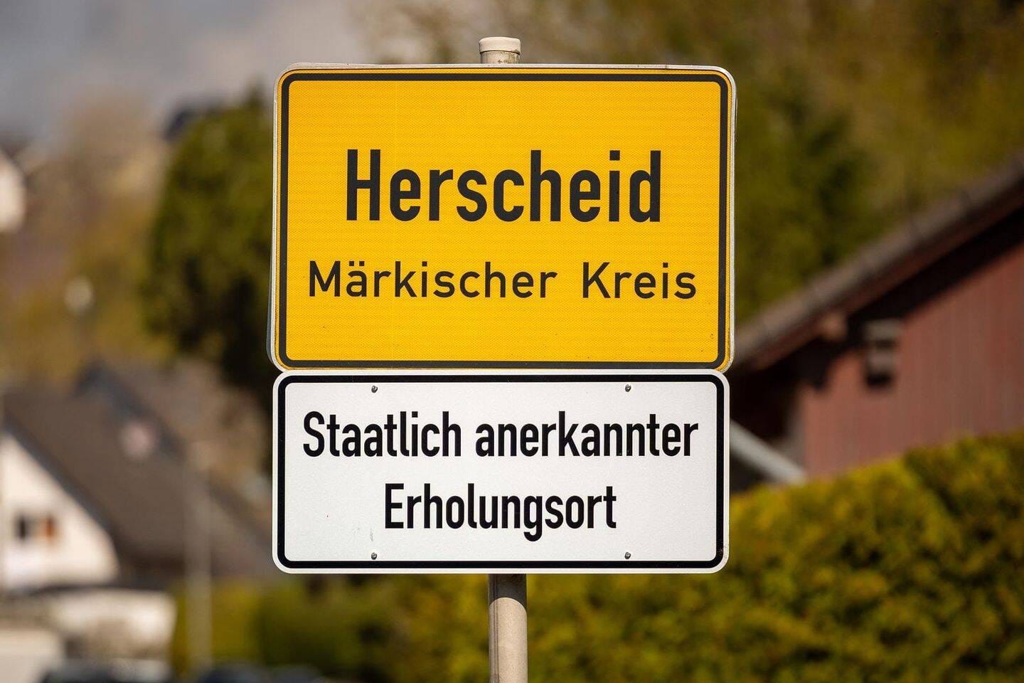 Immobilie in Herscheid - Etagenwohnung in Herscheid mit modernisierten Bad und Terrasse - Bild 2