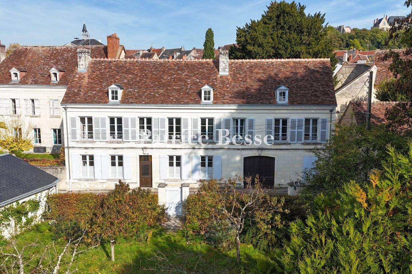 Immobilie in Meißner - A beautifully restored house with a court and gardens, nestled in a historical town in an area recalling Tuscany in France's Touraine province - ref 5 - Bild 0