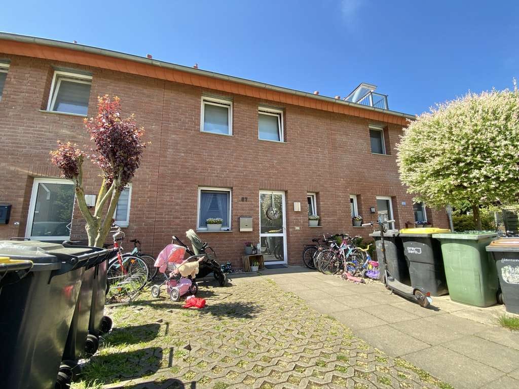 Immobilie in Espelkamp - Familienfreundliches Reihenhaus mit 5 SZ & Garten - nur für kinderreiche Familien mit WBS /Anleger - Bild 2