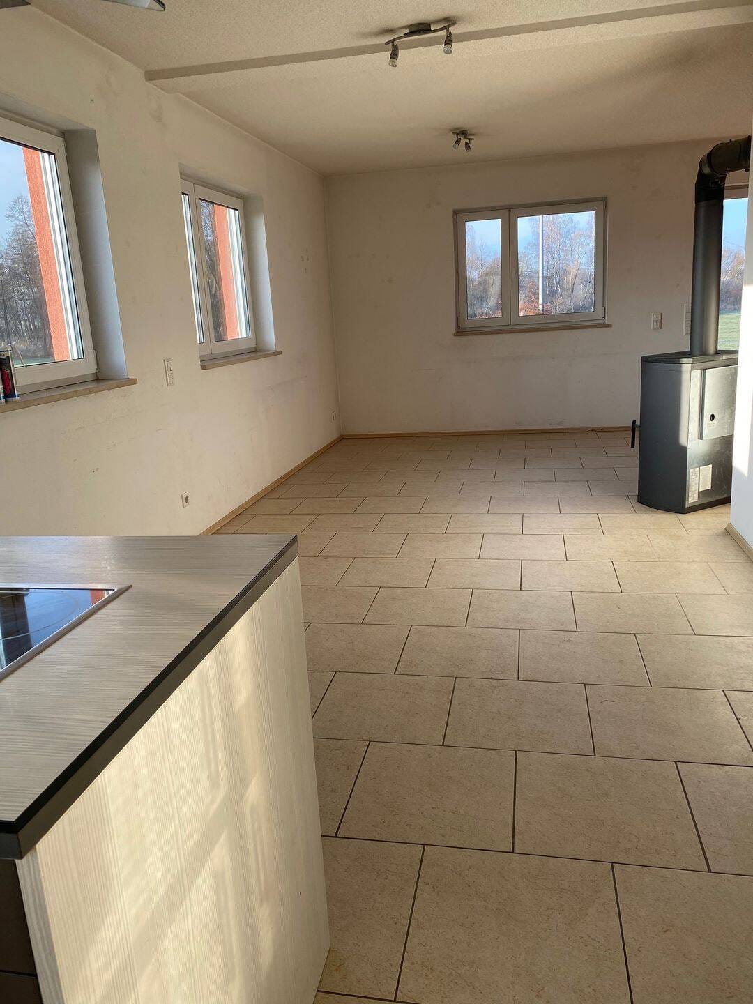 Immobilie in Freihung - Schönes Einfamilienhaus mit PV Anlage im Kern von Freihung  - Bild 2