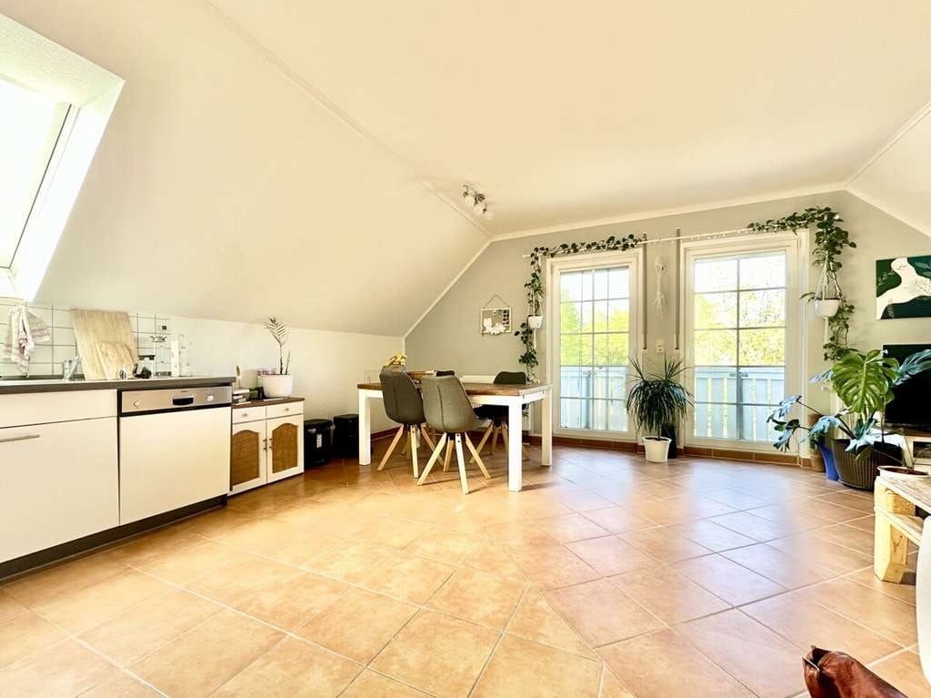 Immobilie in Gebhardshain - **Attraktive Dachgeschosswohnung mit modernem Grundriss in Gebhardshain** - Bild 4