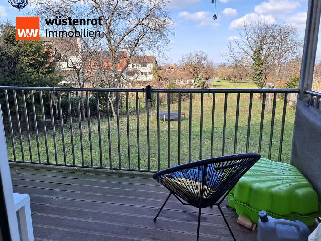 Immobilie in Bad Boll - Ruhige und schöne 3,5-Zimmer-Wohnung in Bad Boll mit Balkon,  Einbauküche und Stellplatz - Bild 1