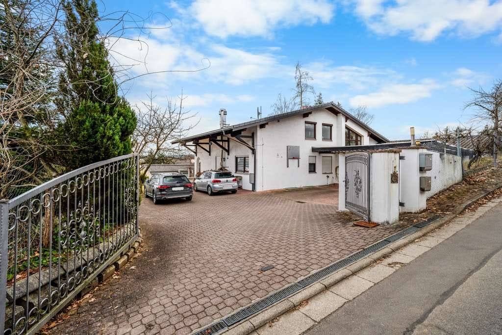 Immobilie in Pfeffenhausen - Großzügiges Wohnhaus mit vielen Möglichkeiten - Bild 3