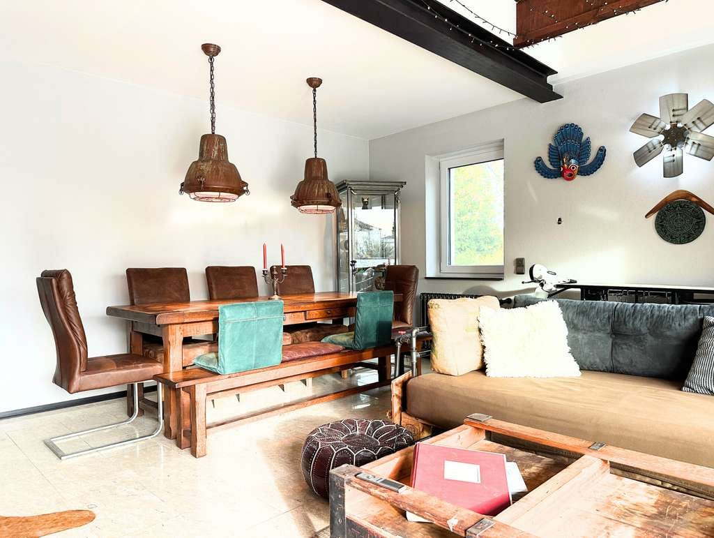 Immobilie in Erzhausen - VIEL PLATZ FÜR FAMILIE, HOME OFFICE & GÄSTE: Modernisiertes EFH +  Einliegerwohnung (vermietet) - Bild 3