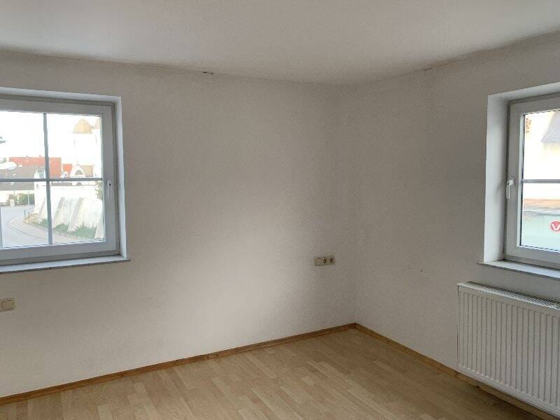 Immobilie in Merching - Merching: Wohnhaus mit gut vermieteter Werkstatt in zentraler Lage! - Bild 2