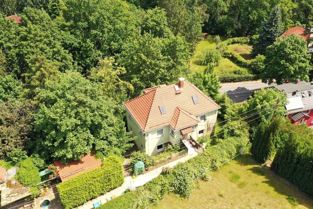Immobilie in Moritzburg - Zweifamilienhaus mit ausbaufähigem Dachgeschoss in Moritzburg OT Boxdorf - Bild 0