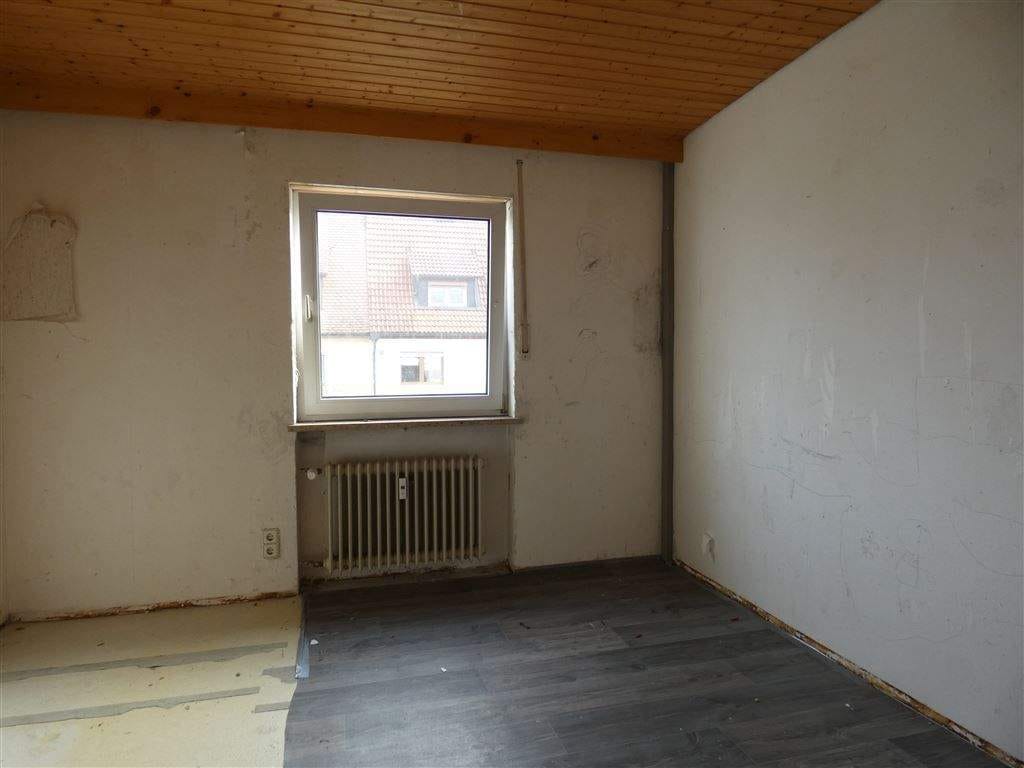 Immobilie in Heideck - Aus Alt mach Zwei! 140 m² Potenzial - Ihre Vision zählt! - Bild 2