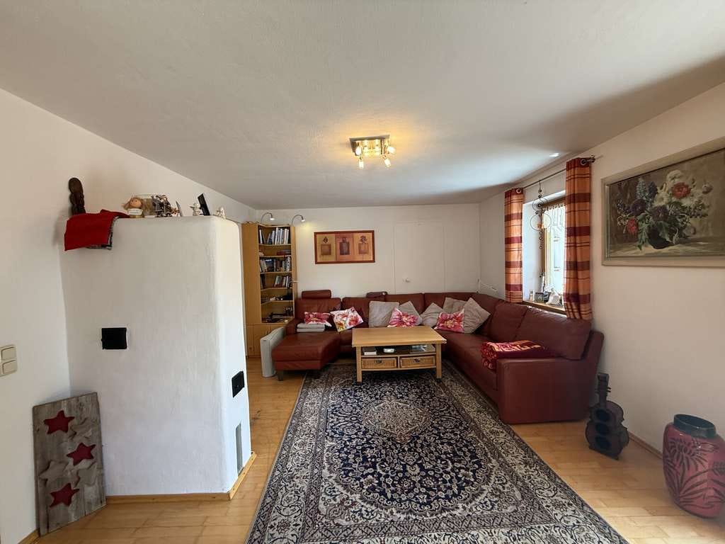Immobilie in Hengersberg - Gepflegtes Mehrfamilienhaus mit 4 Wohneinheiten und interessanten Optionen - Bild 4