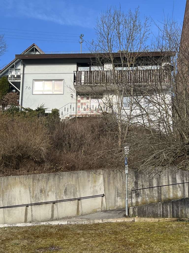 Immobilie in Zimmern ob Rottweil - großzügiges Wohnhaus in unverbaubarer Aussichtslage - Bild 0