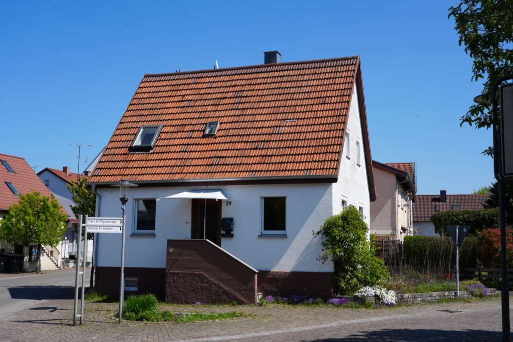 Immobilie in Riederich - Handwerker aufgepasst, Haus mit viel Potenzial und Top Lage - Bild 2