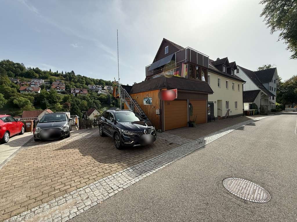 Immobilie in Wildberg - Großzügiges Mehrfamilienhaus mit Entwicklungspotenzial - Bild 1