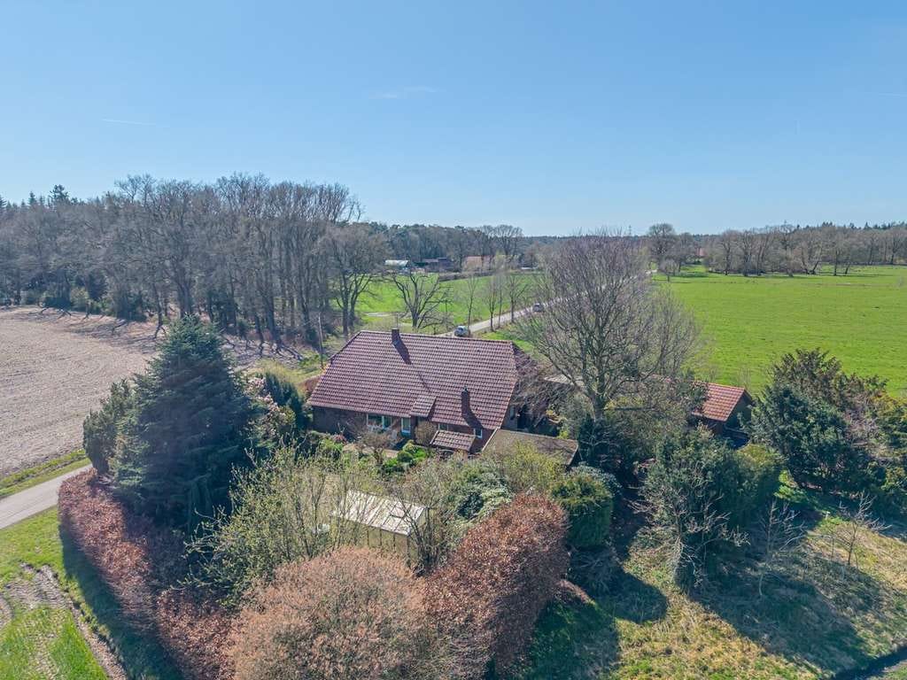 Immobilie in Wiefelstede - Charmantes Landhaus in traumhafter ländlicher Lage von Wiefelstede - Bild 1