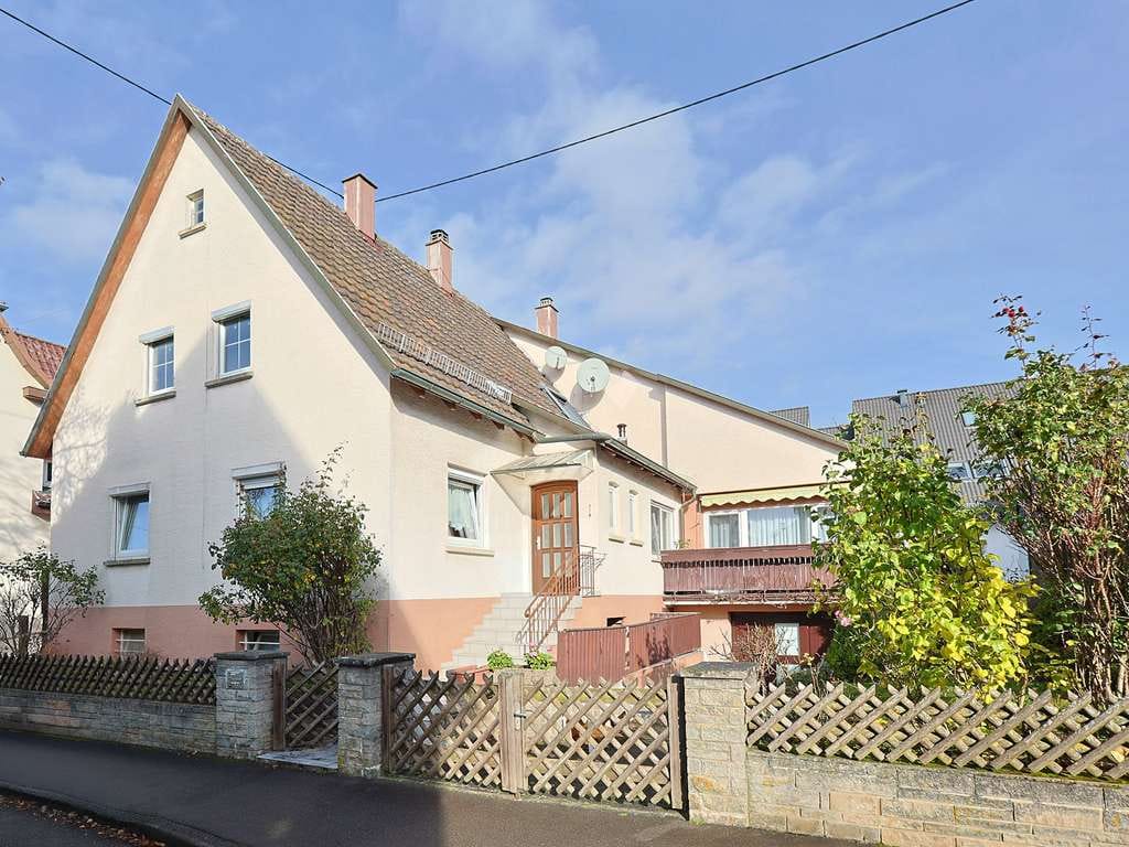 Immobilie in Renningen - Zweifamilienhaus mit Charakter – Ihr vielseitiges Investment im Speckgürtel Stuttgarts - Bild 0