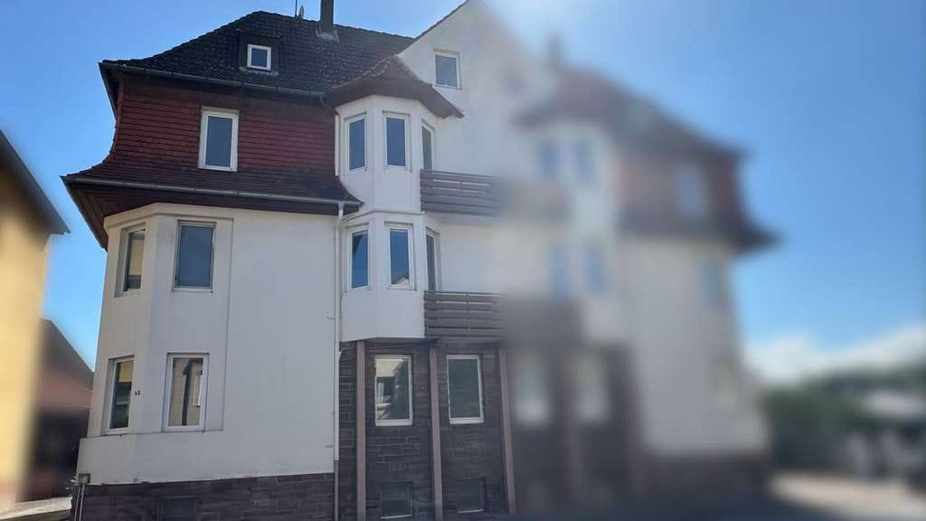 Immobilie in Holzminden - Mehrfamilienhaus (als Doppelhaushälfte/Wohnungspaket) zu verkaufen - Bild 0