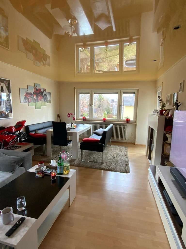 Immobilie in Pfaffenhofen an der Ilm - Sehr schöne 3 Zi.-Wohnung mit Balkon  in MFH in guter Lage von Pfaffenhofen zu verkaufen - Bild 0