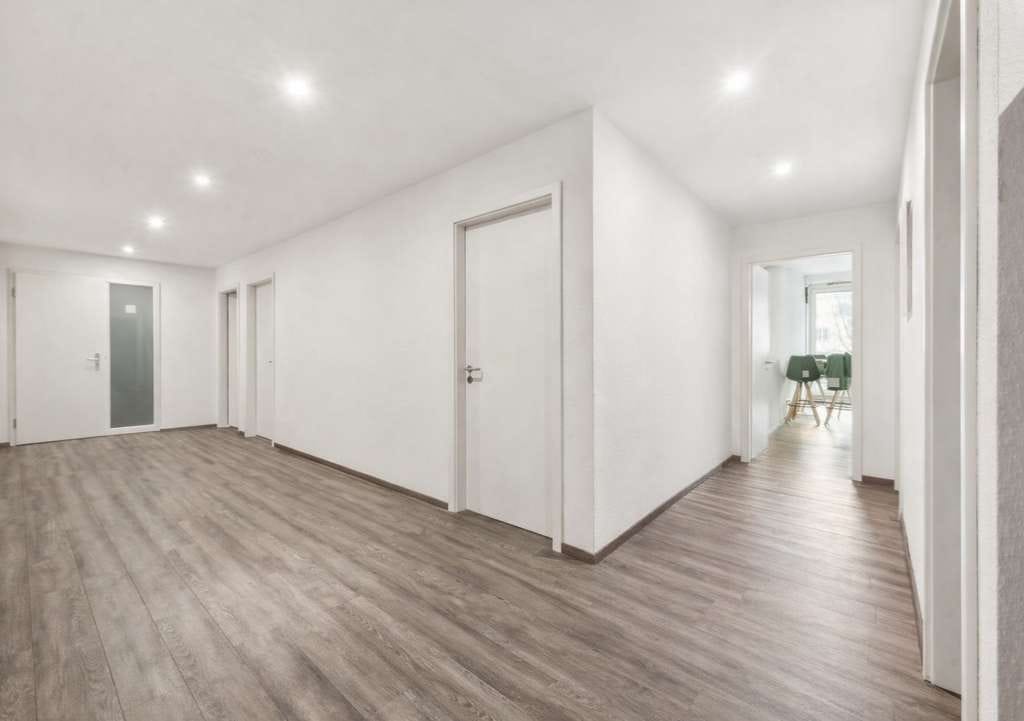 Immobilie in Ludwigsburg - Hohe Vermietbarkeit in gefragter Lage – Sanierte 7-Zimmer-Wohnung als attraktive Kapitalanlage - Bild 3