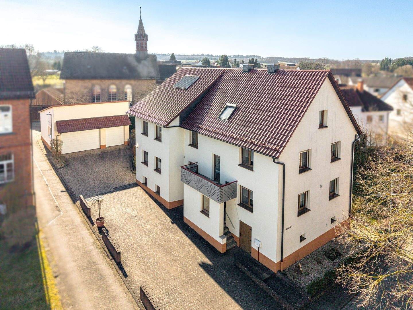 Immobilie in Grünberg - Gepflegtes Mehrgenerationenwohnhaus im Kern von Grünberg / Lumda! - Bild 0