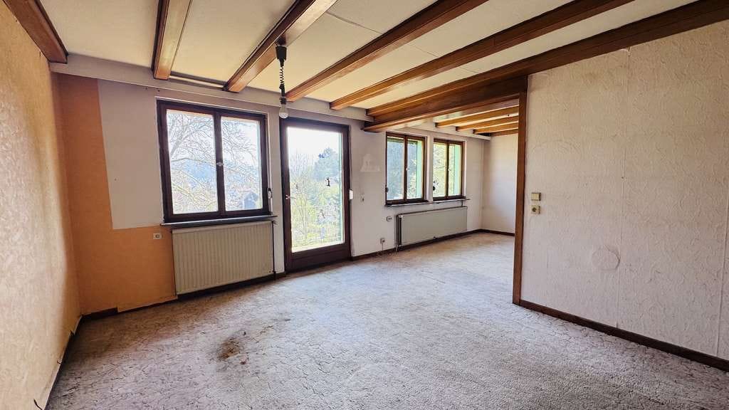 Immobilie in Remagen - Viel Platz für Ideen: Großzügiges Einfamilienhaus mit idyllischem Garten für F - Bild 3