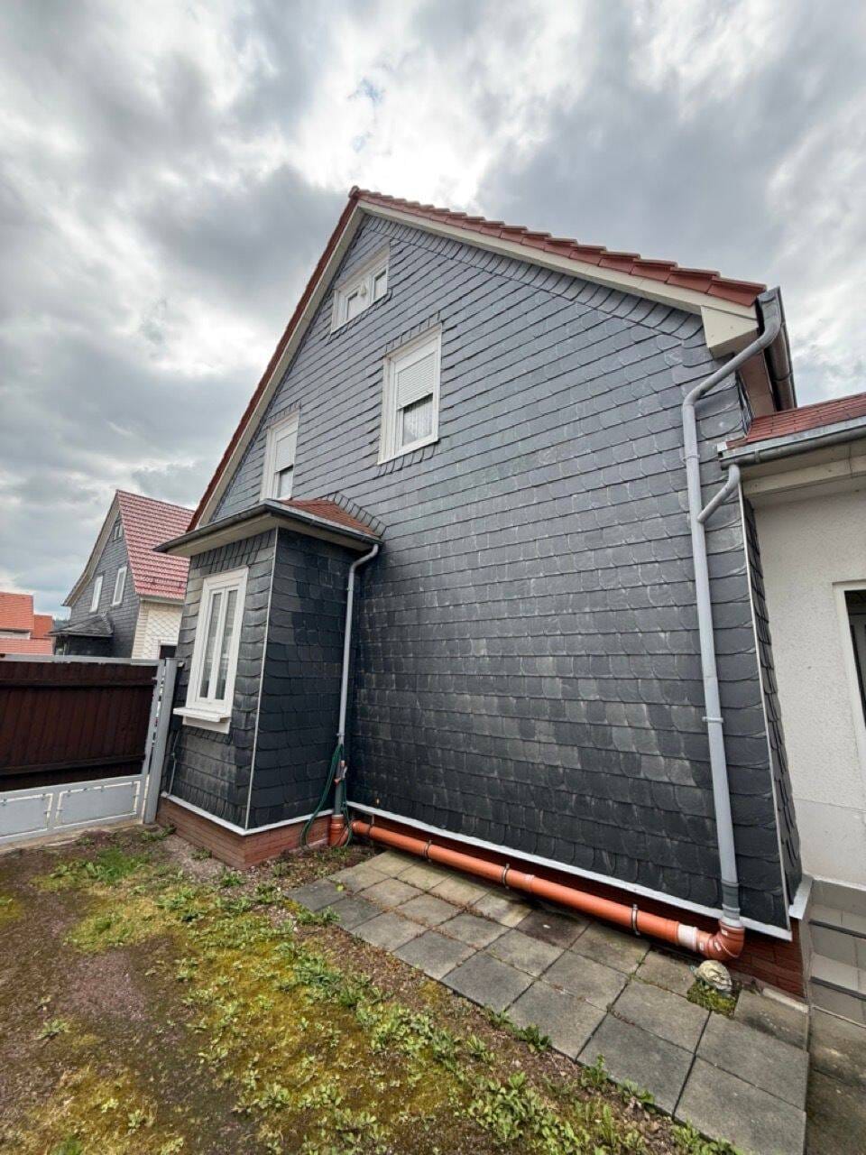 Immobilie in Geratal - freistehendes Zweifamilienhaus m. Garten u. Nebengebäude - Bild 3