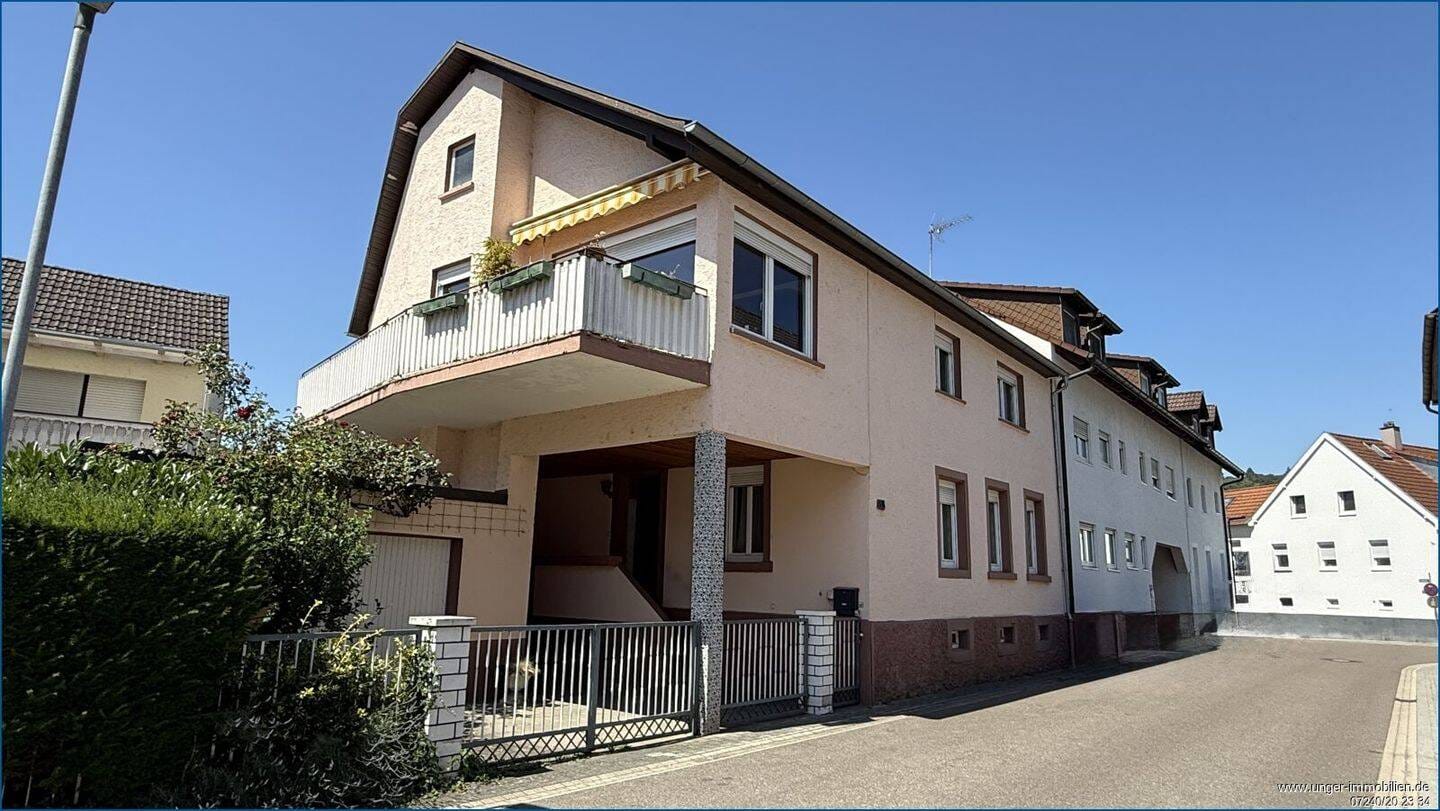 Immobilie in Pfinztal - 1-2 Familienhaus mit Garten, Hof und Garage! **provisionsfrei** - Bild 0
