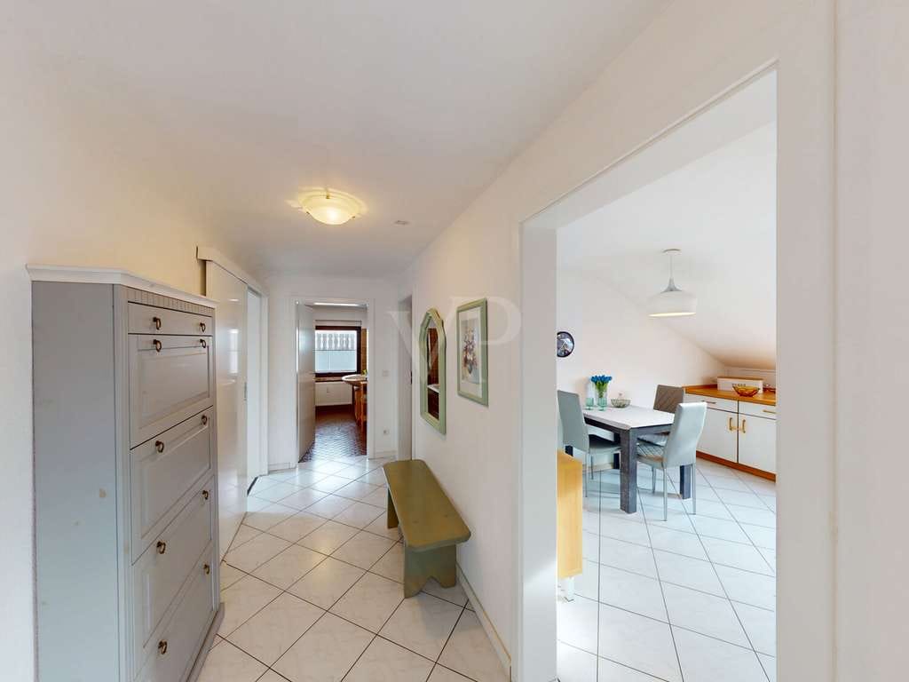 Immobilie in Seebach - Helle 2-Zimmer-DG-Wohnung mit Balkon und traumhafter Aussicht - Bild 3
