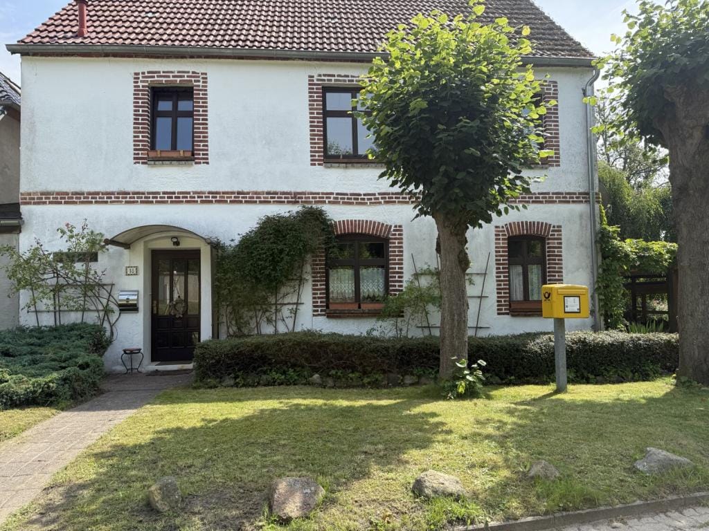 Immobilie in Feldberger Seenlandschaft - Einfamilienhaus freistehend in Feldberger Seenlandschaft - Bild 0